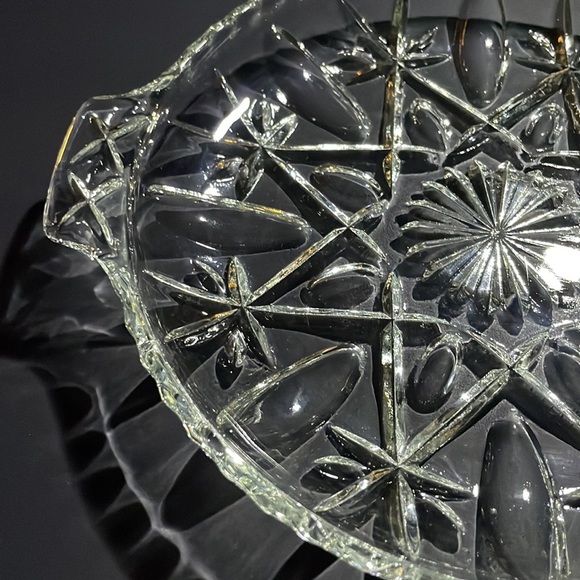 Vintage Round Glass Serving Tray Handles Glassware - Picture 3 of 6